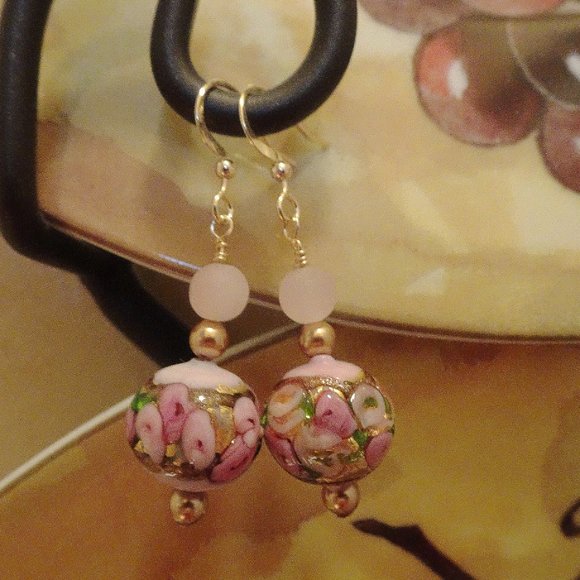 Handcrafted drop-style earrings in Murano millefiori with silver & gold accents - Picture 9 of 9